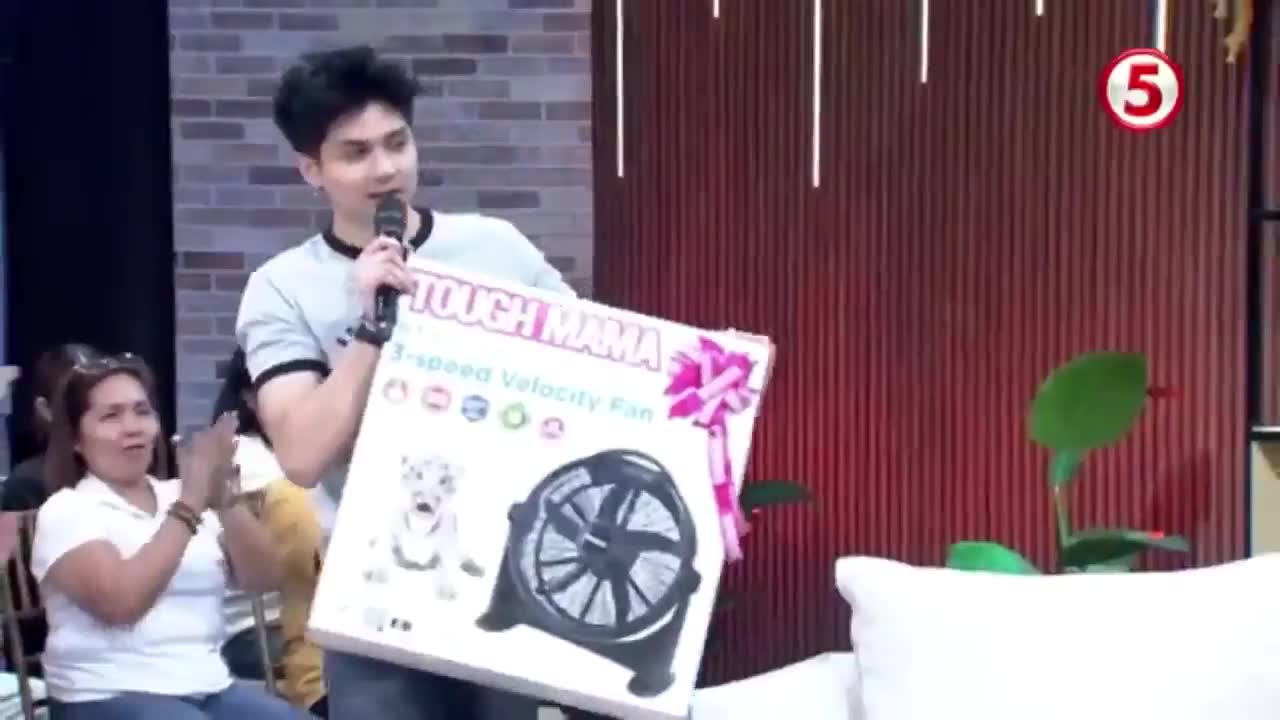 Angelyn's Cakes featured on TV5